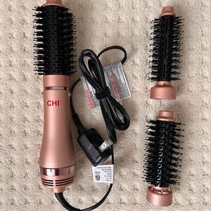 CHI 3-in-1 Round Blowout Brush